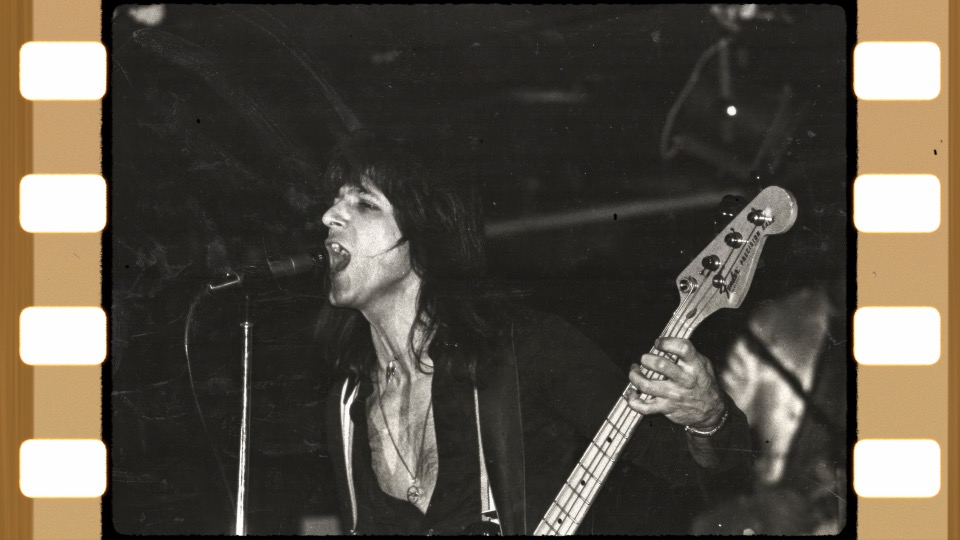 Young Joe Cerisano performing in the 1970s